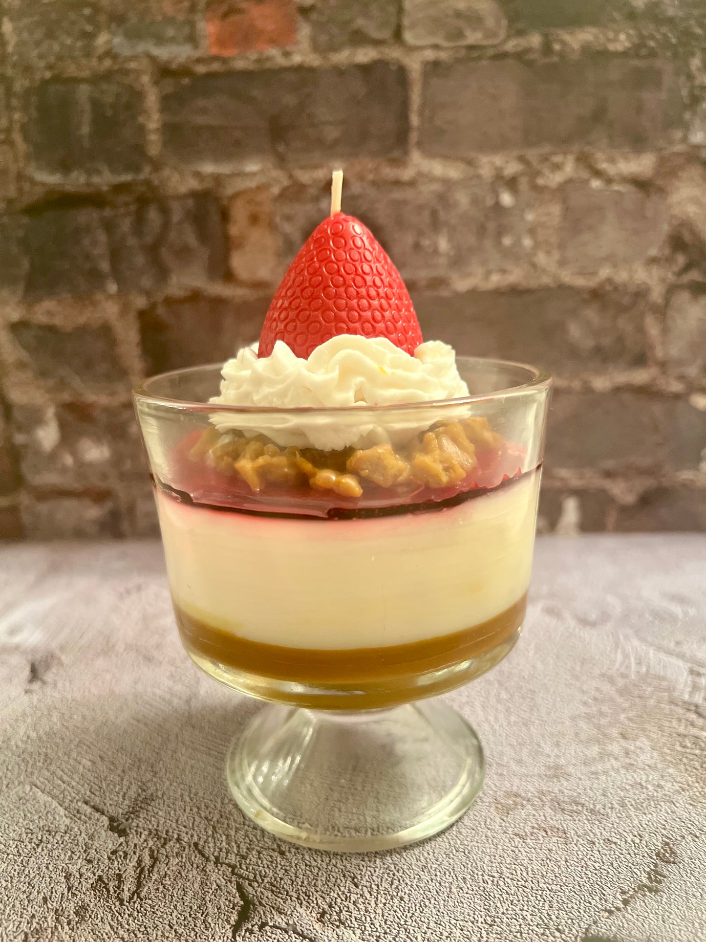 Strawberrry Cheese Cake Dessert Candle, 8 oz