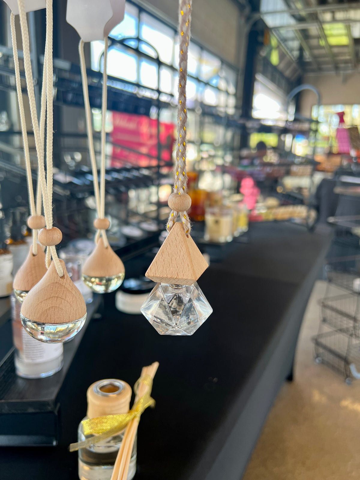 Car Diffuser, Diamond Shaped Glass Hanging Diffusers, 5ml, 6 Aroma Options